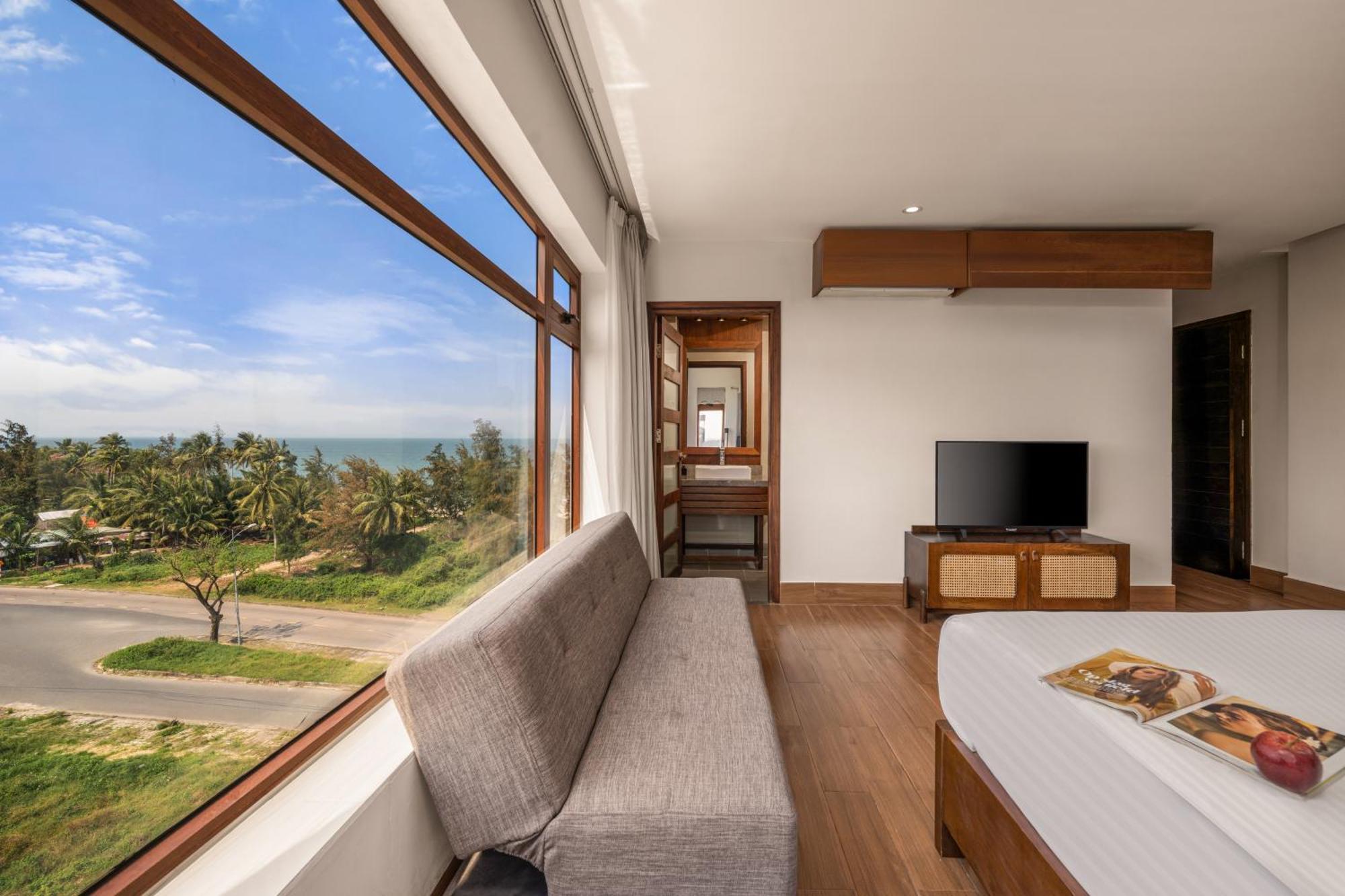 Hoi An Ocean Front Hotel Экстерьер фото