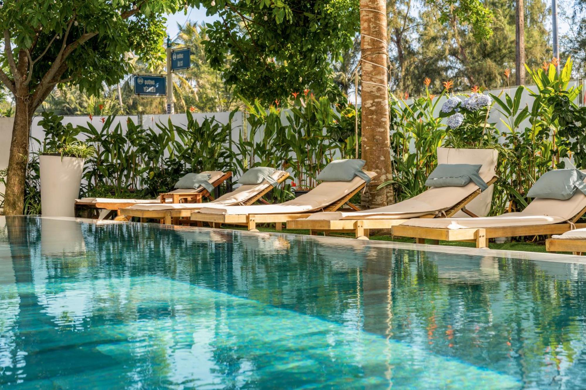 Hoi An Ocean Front Hotel Экстерьер фото